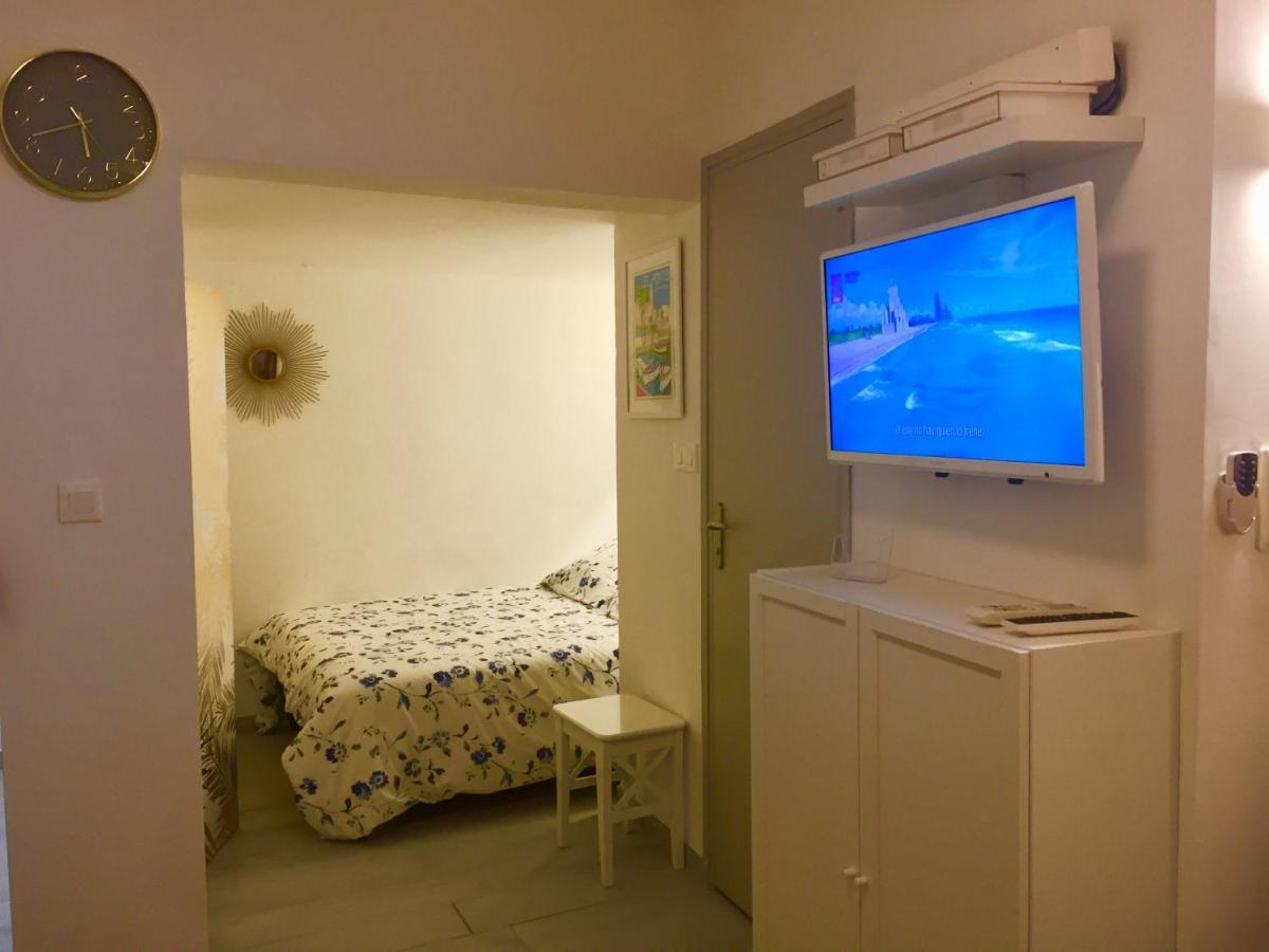Superbe Studio Sur Le Port Et Rue Pietonne Санарі-сюр-Мер Екстер'єр фото
